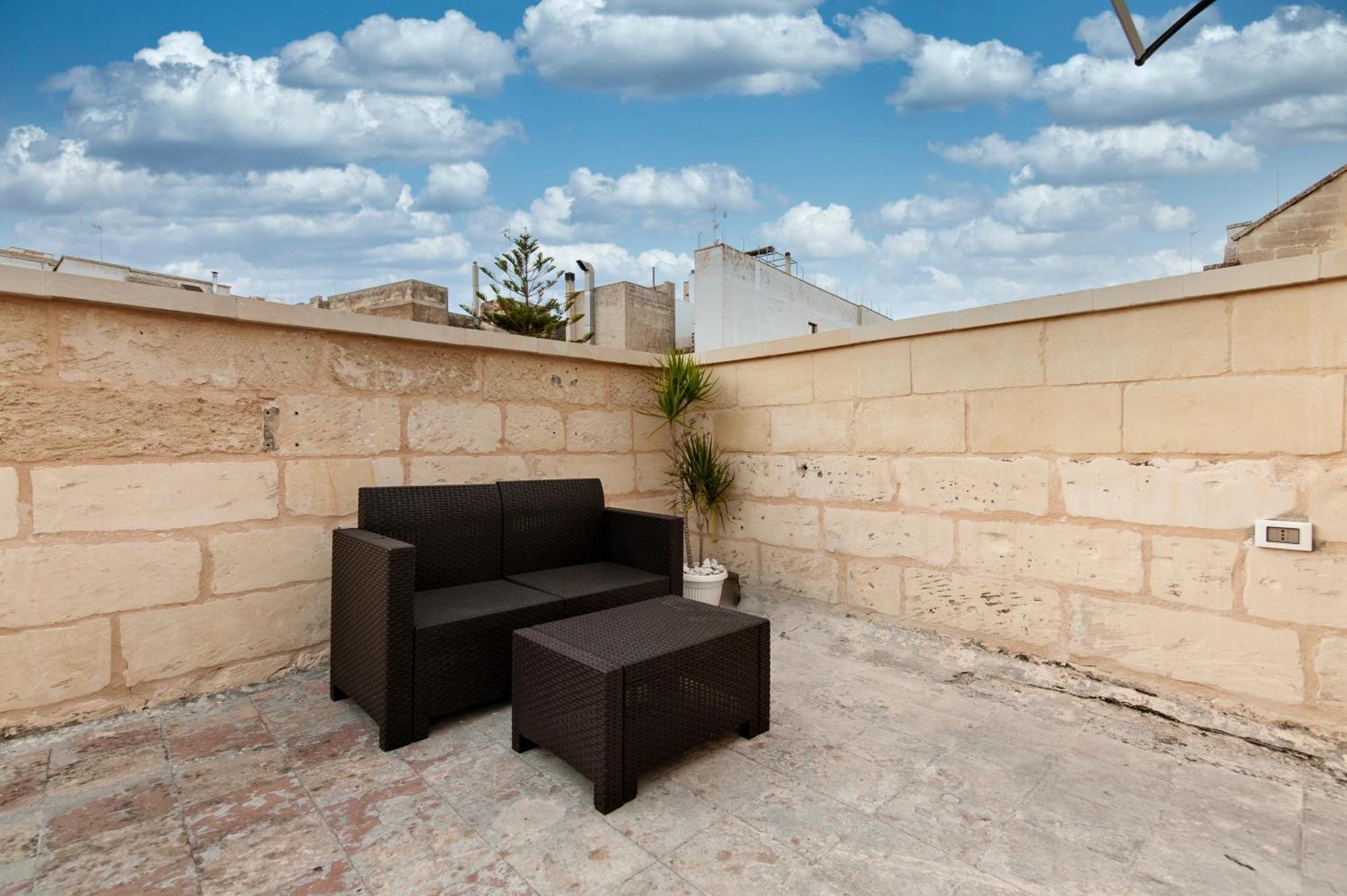 Vittoria Luxury House