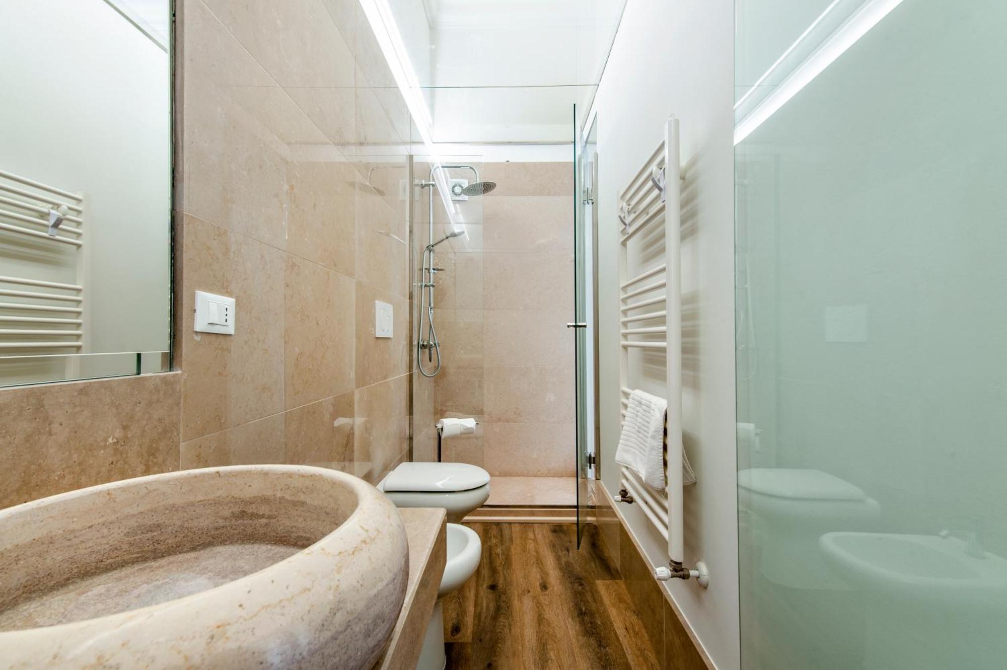 Vittoria Luxury House *
